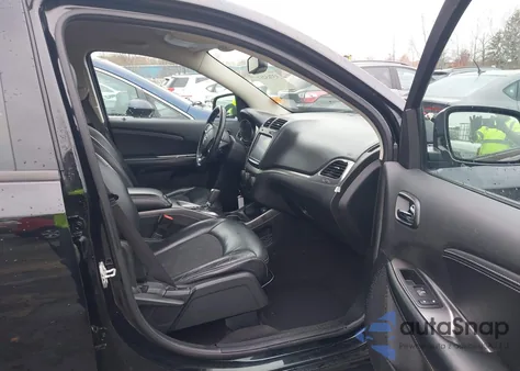 2016 Dodge Journey Crossroad Plus z USA, uszkodzony, nr VIN 3C4PDCGB7GT207901